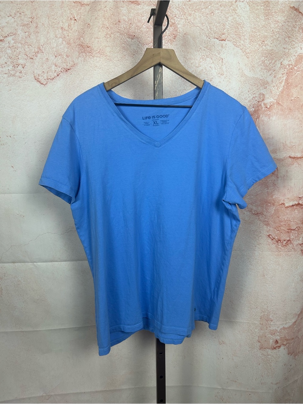 LIFE IS GOOD solid blue v-neck crusher t shirt size XL short sleeve top tee